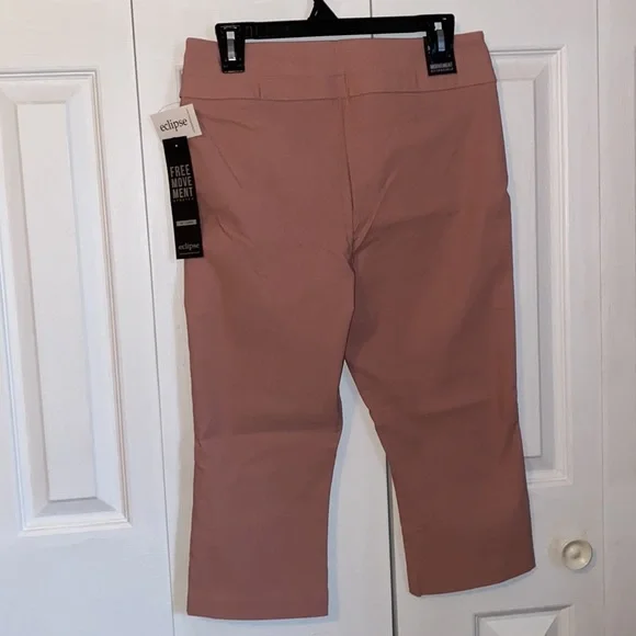 Capris - Picture 5 of 7